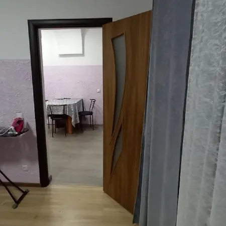 в гостьовому будинку 1-кімнатні та 2-кімнатні Apartment Mukacheve