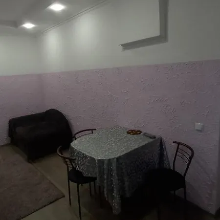 в гостьовому будинку 1-кімнатні та 2-кімнатні Apartment *